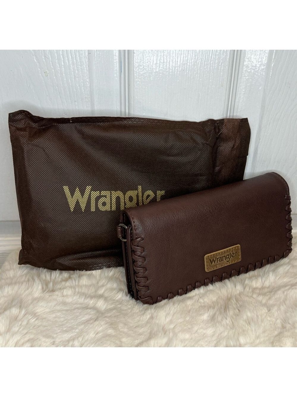 MONTANA WEST WRANGLER WOMEN’S WALLET CLUTCH NWT - Picture 3 of 12